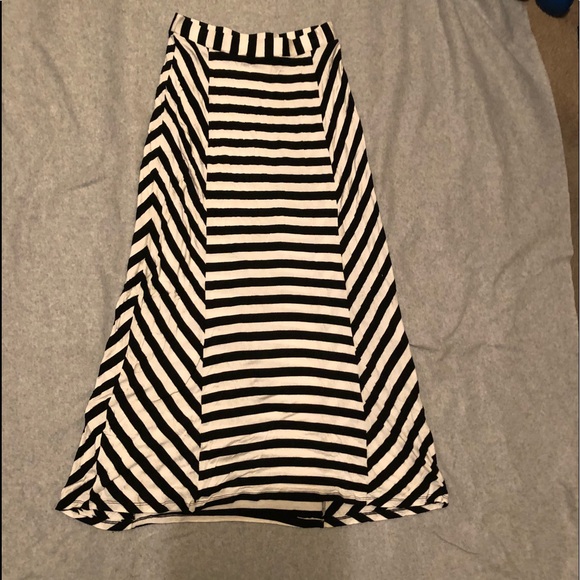 Double Zero Dresses & Skirts - Maxi striped fitted skirt by Double Zero